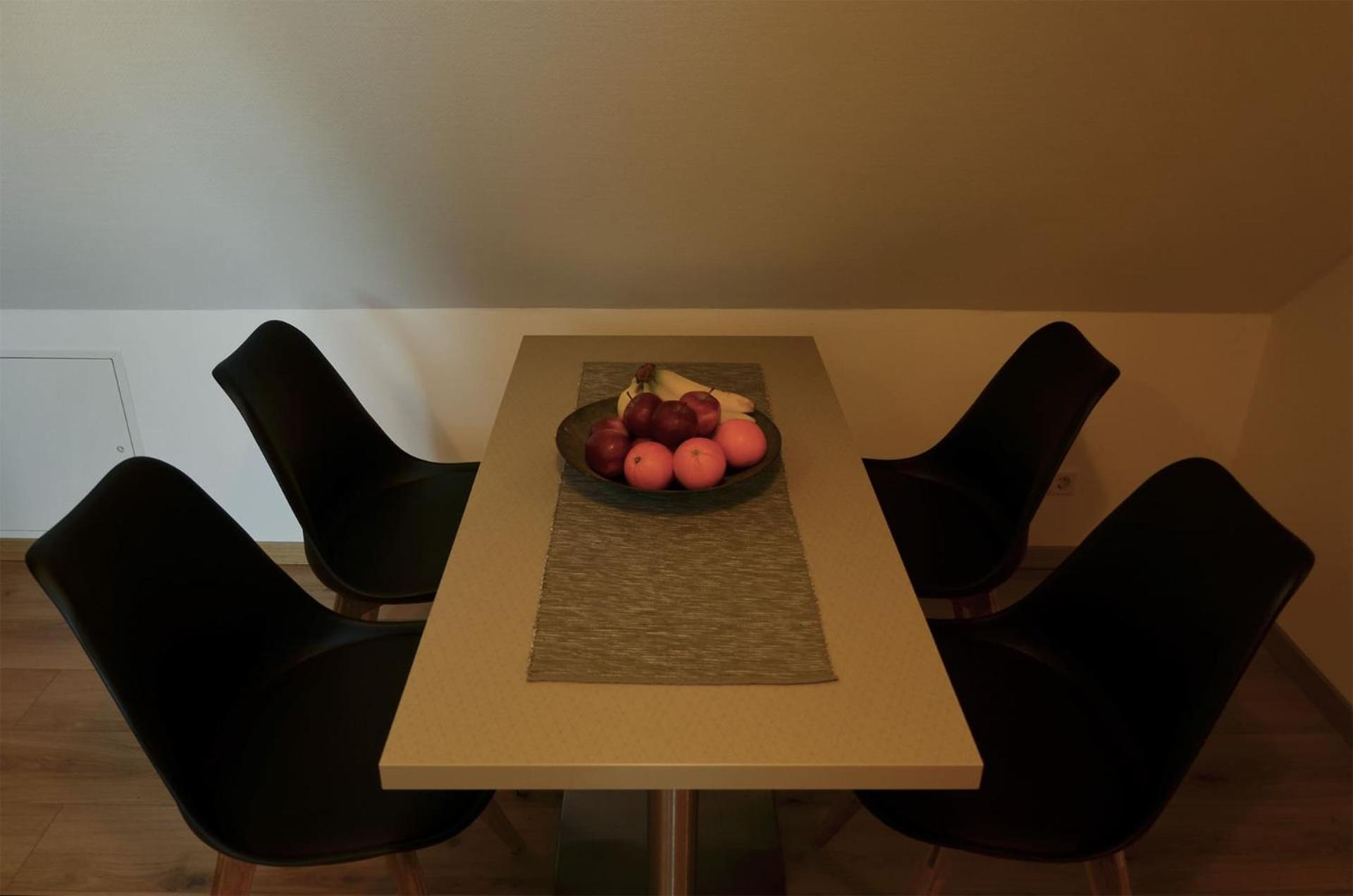 Jung Apartment