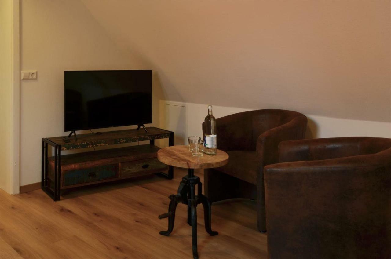 Jung Apartment *
